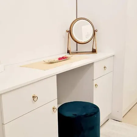 Apartmán Dion's With Private Parking At The Center Of *